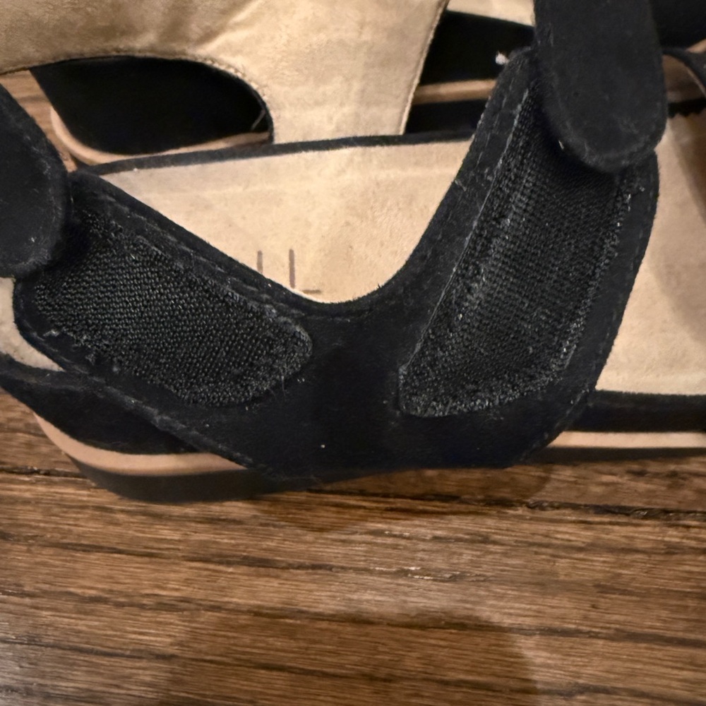 Naturalizer Soul Kaila Black Suede Adjustable Strap Sandals Size 8.5 - Picture 7 of 11